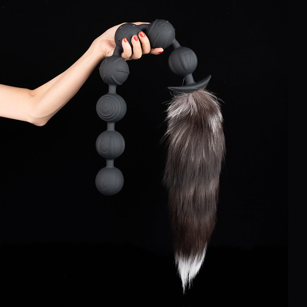 七つボール アナルビーズ 尻尾付き